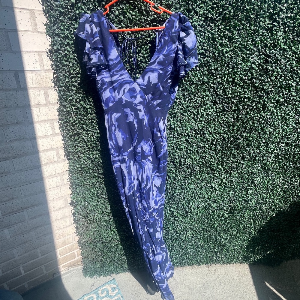 Blue maxi dress - size